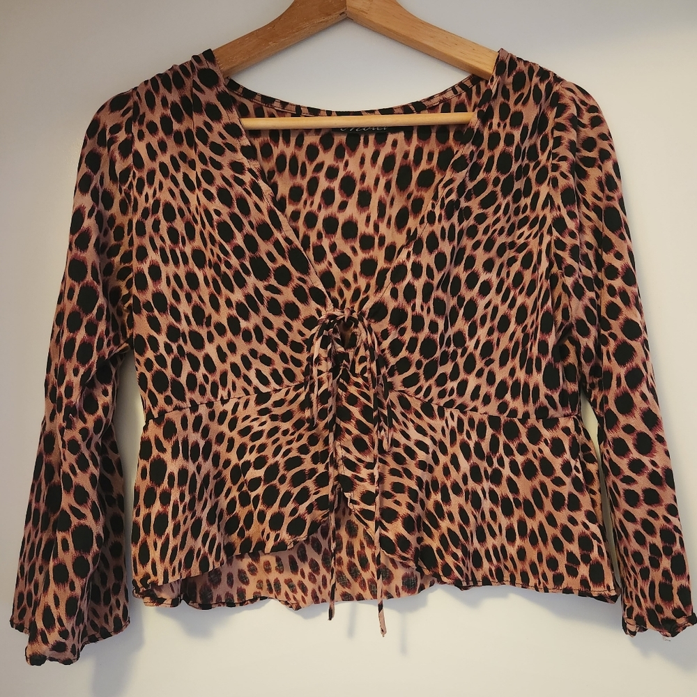 Motel leopard crop blouse
